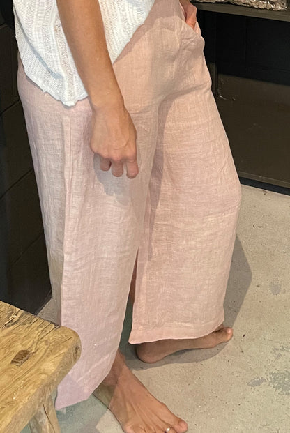 Capri Pants in Pure Linen